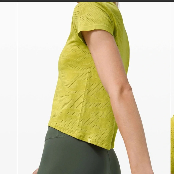 Lululemon Train To Be Short Sleeve Camo - Picture 3 of 10